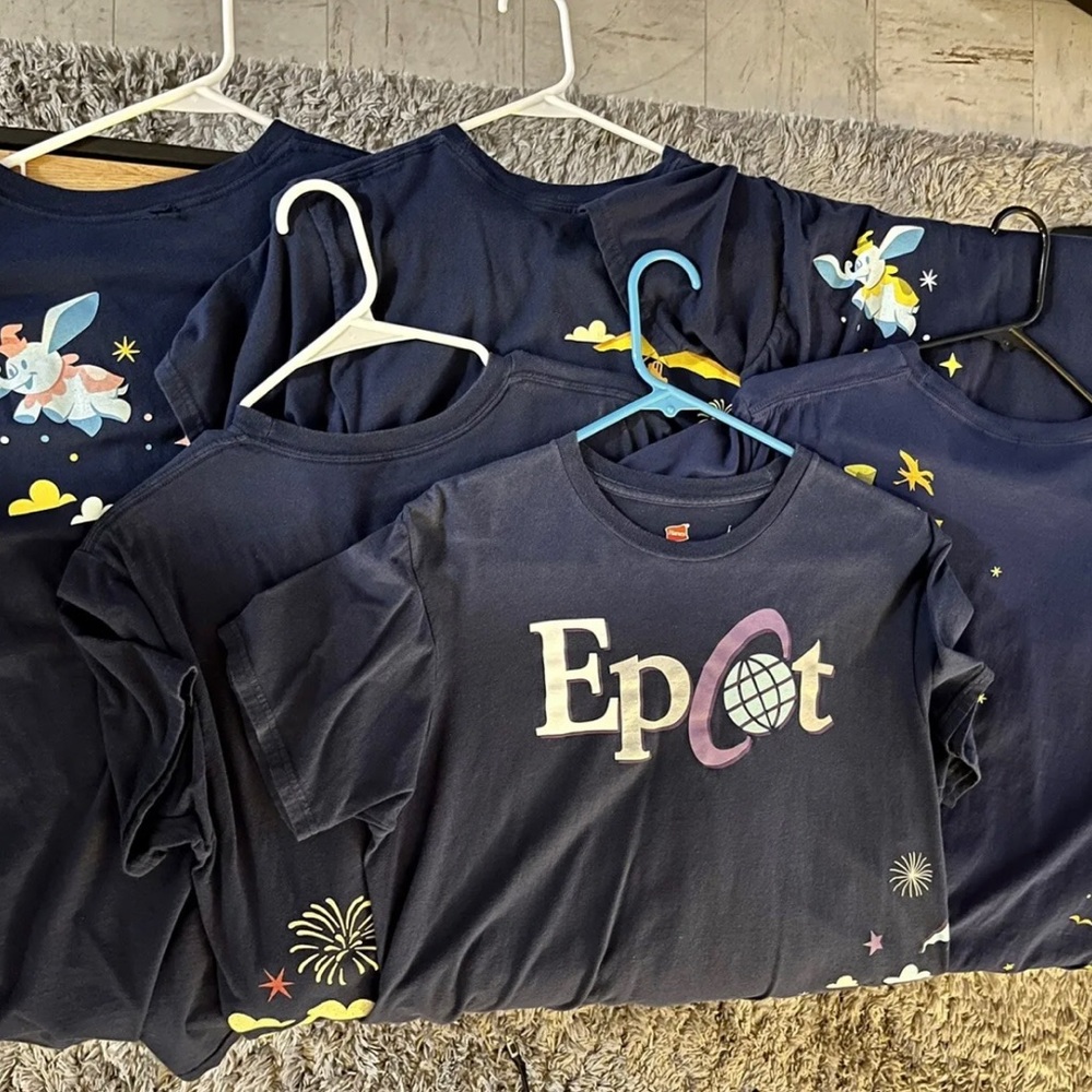 Disney Passport Theme Park T-Shirt Collection Size M